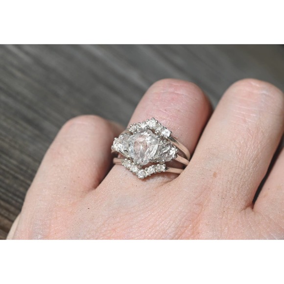 Engagement ring set raw stone ring, alternative engagement ring - Picture 2 of 5